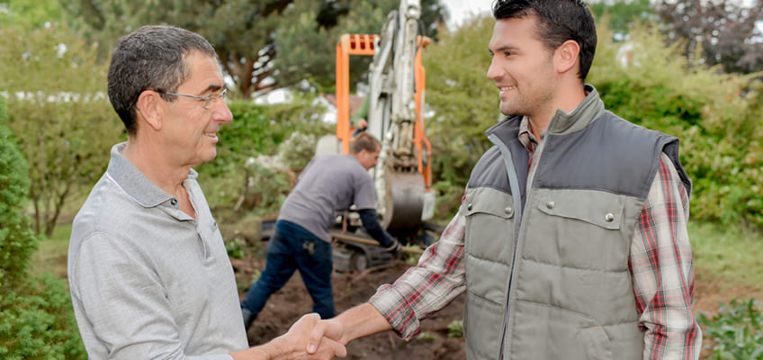 Important Questions To Ask When Hiring an HOA Landscape Contractor